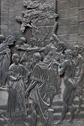 Podstawa przedstawiająca Alessandro Farnese przyjmująca ambasadorów angielskiej królowej Elżbiety, szczegół posągu Alessandro Farnese