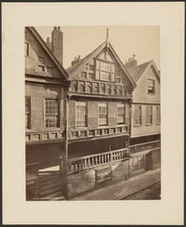 Dom biskupa Lloyda, Chester