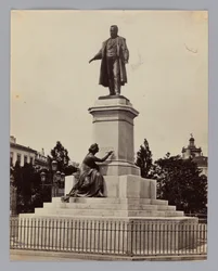 Mediolan. Antonio Tantardini (1829-1879) i Odoardo Tabacchi (1831-1905), pomnik Camilla Bensa, hrabiego Cavour, włoskiego polityka i przedsiębiorcy