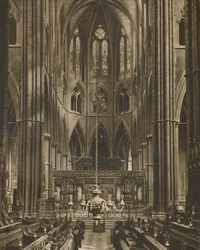 Ołtarz główny i Reredos za chórem Opactwa Westminsterskiego, ok. 1935.
