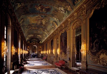 Złota Galeria w Hotelu de Toulouse. Architektura autorstwa Francois-Antoine Vasse (1681-1736)