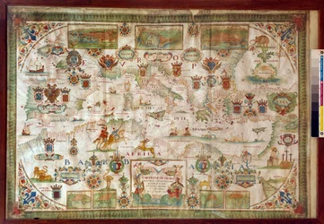 Mapa geograficzna Morza Śródziemnego przedstawiająca wybrzeża Europy (Francja, Hiszpania, Włochy) i Afryki (Tunezja, Algieria, Egipt). Morze zaludniają potwory i karawele, a na lądzie widoczne są wszelkiego rodzaju zwierzęta i mieszkańcy regionu