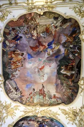 Fresk sufitowy w Wielkiej Galerii w pałacu Schönbrunn, Alegoria walki, Wiedeń, Austria
2024 (zdjęcie)