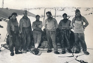 porucznik. Campbells Party po powrocie na Cape Evans, 7 listopada 1912, 1913