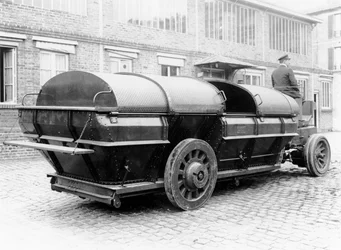 Zamknięty samochód do przewozu odpadów domowych, 1912