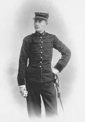 Ernest Duchesne jako major medycyny drugiej klasy w Drugim Pułku Hussardów Senlis, 1897
