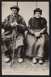 Pocztówka przedstawiająca mieszkańców gór w Saugues, Haute-Loire, ok. 1900