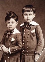 Dzieci Roberta i Marcela Proustów w 1877 roku.
