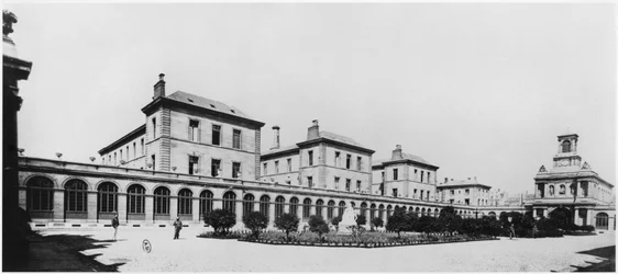 Widok Hopital Lariboisiere, Paryż, przed 1880