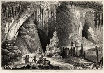 Wewnętrzny widok jaskini Antiparos, wyspa Cyklady, rysunek Emile Rouargue (około 1895-1865), ilustrujący wizytę w jaskini Antiparos, w 1859 roku, przez E.A.Spoll. Rycina w "Le tour du monde" 1861. Kolekcja Selva.