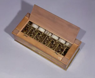 Maszyna licząca wynaleziona przez Blaise Pascal (1623-62) w 1642 (drewno i metal)