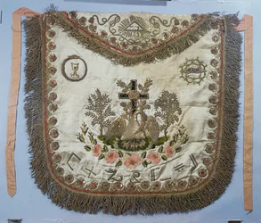 Fartuch masoński z różnymi symbolami