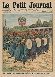 Sekcja muzyczna algierskiej piechoty paradującej na przeglądzie 14 lipca, ilustracja na okładce „Le Petit Journal”, dodatek illustre, 20 lipca 1913