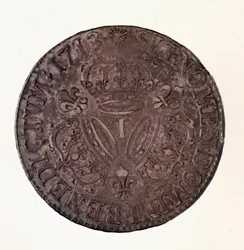 Srebrne francuskie ecu (scude), panowanie króla Ludwika XIV (1643-1715) 1713 Śr. 4 cm Neapol, muzeum archeologiczne