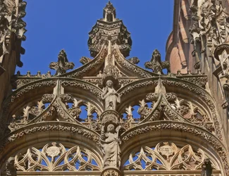 Maswerk nad południowymi drzwiami