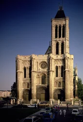 Widok fasady zachodniej, rozpoczęty ok. 1135