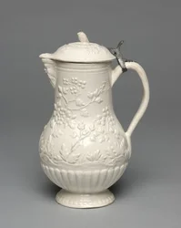 Dzbanek na wodę, wyprodukowany przez fabrykę Pont-aux-Choux, ok. 1770