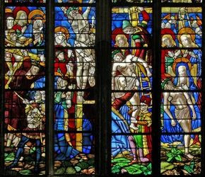 Okno w51 przedstawiające Via Crucis, Ukrzyżowanie, Złożenie i Pietę