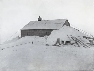Chata na Przylądku Adare, c1911, 1913