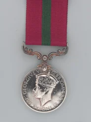Medal za długoletnią służbę i dobre postępowanie, sierżant pułku major Hassan Jabir, Królewscy strzelcy afrykańscy