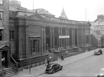 Royal Institute Museum, Albion Street, miasto Kingston upon Hull, 1941 r.