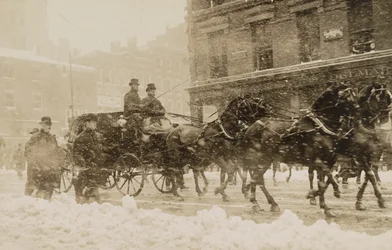 William Howard Taft i Theodore Roosevelt jadą na Kapitol na inaugurację Tafta