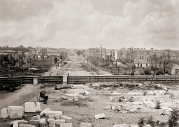 Kolumbia, Karolina Południowa, USA po pożarze w 1865 r. (zdjęcie czarno-białe)