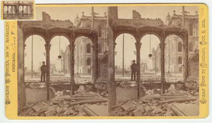 Stereografia gmachu sądu widzianego przez ruiny wschodniej strony Clark Street po pożarze Chicago w 1871, 1871 (m.in. zdjęcie na uchwycie na kartę)