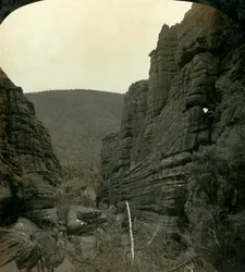 Wielki Kanon [sic], Grampians, Victoria, Australia, 1908.