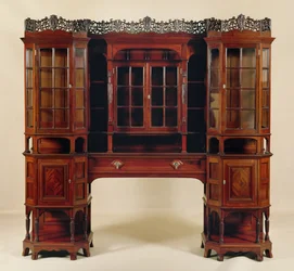 Gablota, wykonana dla Morris & Co., ok. 1880 (rzeźbiony mahoń)