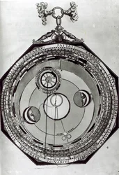Volvelle, prawdopodobnie przedstawiający cykle Księżyca, według ilustracji Petrusa Apianusa z Astronomicon Caesareum, 1540