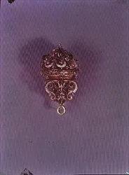 Pomander, południowoniemiecki (złoto i emalia)