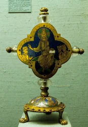 Relikwiarz Henryka II zwanego świętym, cesarza Świętego Cesarstwa Rzymskiego (973-1024) (kanonizowany w 1200 r.). Wykonane w e-mailu, krysztale, miedzi, srebrze i złocie. ok. 1170 Z Dolnej Saksonii, Saint Michel d