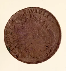 Srebrny talar Maksymiliana III Józefa Bawarskiego (1727-1777) 1769 Śr. 4,1 cm Neapol, muzeum archeologiczne