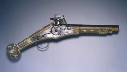 Pistolet myśliwski z blokadą kół