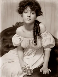 Portret Evelyn Nesbit autorstwa Gertrude Kasebier, ok. 1900 (odbitka platynowa)