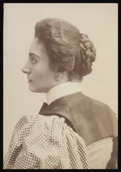 Portret Gemmy Bellincioni (1864-1950) par Giacomo Brogi (1822-1881), - Fotografia - Kolekcja prywatna