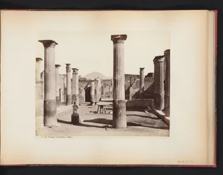 Widok na ruiny domu Marco Olconio w Pompejach, Włochy (Pompeje) Casa di Marco Olconio (tytuł na obiekcie)