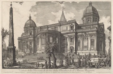 Widok na tylną fasadę bazyliki S. Maria Maggiore