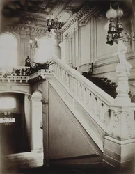 Pałac Stroganowa w Sankt Petersburgu. Wspaniałe schody z dolnym przedsionkiem, lata 60. XIX w.
