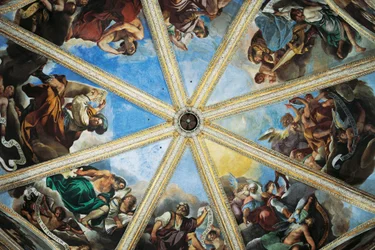 Freski autorstwa Piera Francesco Mazzucchelli, znanego jako Morazzone (1573-1626) i Giovanni Francesco Barbieri, znanego jako Guercino (1591-1666), wnętrze katedry w Piacenzy, Emilia-Romania, Włochy