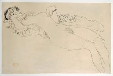 Leżąca nagość zwrócona w lewo