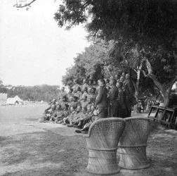 HM Amir, Lord Kitchener i personel, Agra, Indie, 1900.
