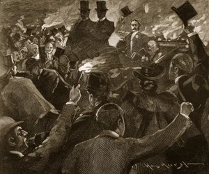 Mr Balfour w Dublinie: procesja z pochodniami, ilustracja z „Ilustrowanej historii Anglii Cassella” (rycina) (zdjęcie w sepii)