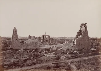 Karnak, Pylony Horusa