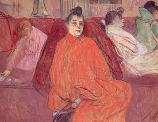 W salonie, sofa