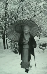 Grudzień w Japonii, 1910.