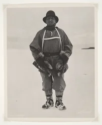 porucznik. Altany podczas wyprawy Terra Nova (1910-13) na Biegun Południowy (odbitka bromowa)