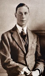 Niedawno zaręczeni książę Albert i Lady Elizabeth Bowes-Lyon