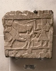 SZTUKA HIMYARYTOWA: Relief ze sceną porodu. Jemen, II w. p.n.e. (kamień)